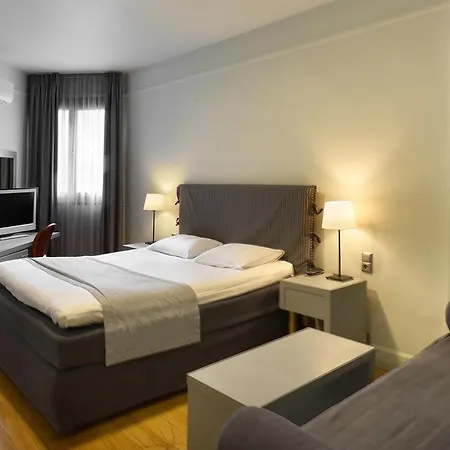 Hotel Le Palace