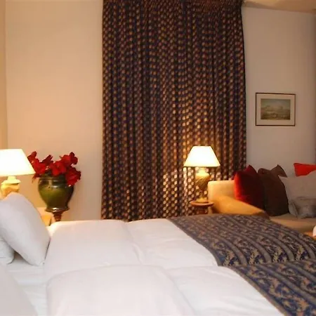 Le Palace Hotel 3*